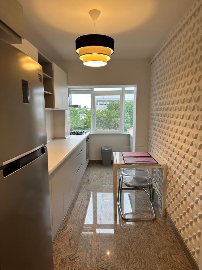 Page3 Apartament Targoviste Exterior photo
